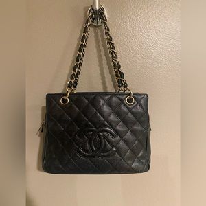 Chanel Tote, shoppers tote, petite shoppers tote, classic, vintage